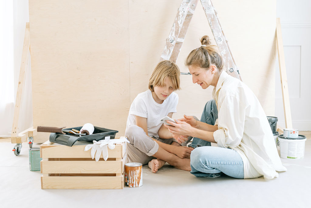 Mom and son refurbishing home